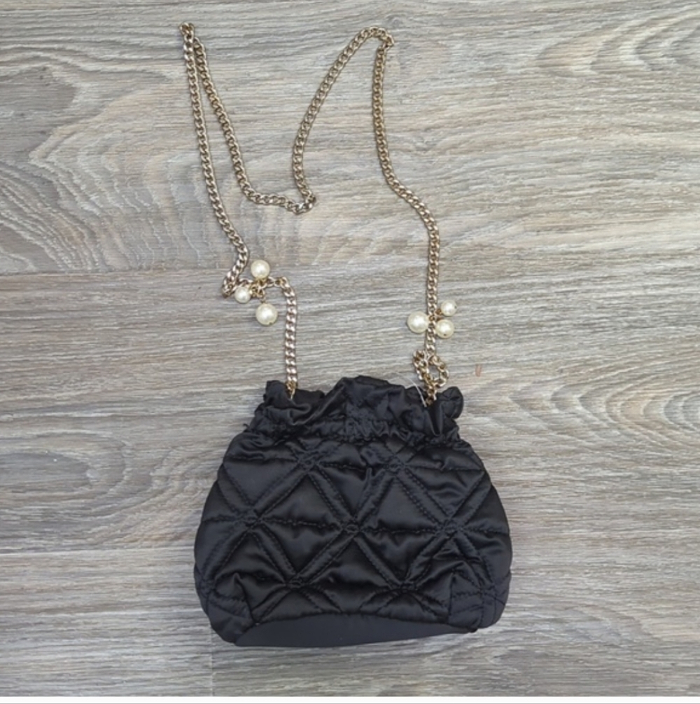 🌟NWOT Black Small Night Bag With Gold Chain And Pearl Accents - Picture 7 of 8